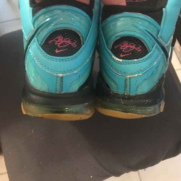 Nike lebron james 8 south beach - Picture 3 of 5